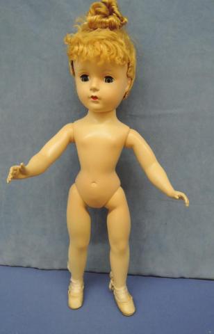 Madame Alexander Nina Ballerina (Vintage Madame Alexander) - Nice Twice